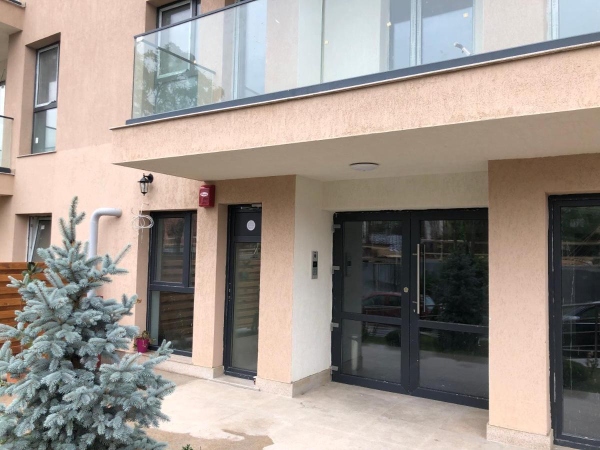 Fancy Penthouse Studio With Lakeview W10 Bukares Bagian luar foto