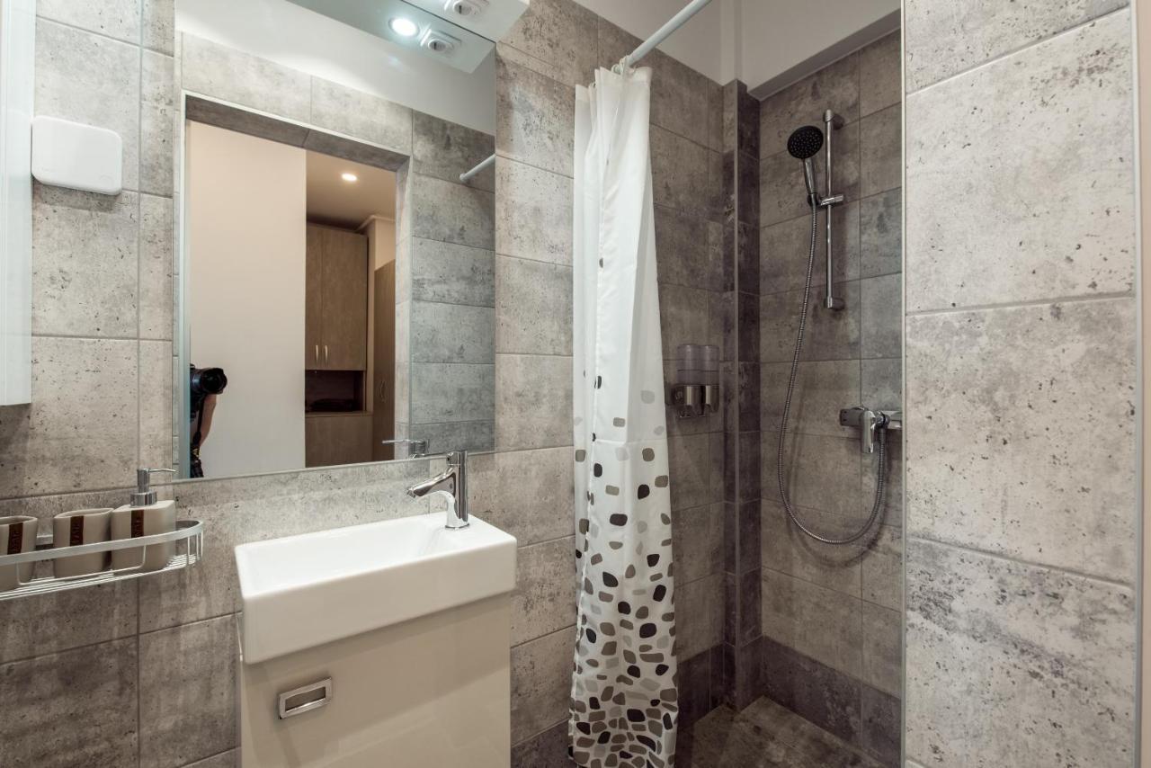 Fancy Penthouse Studio With Lakeview W10 Bukares Bagian luar foto